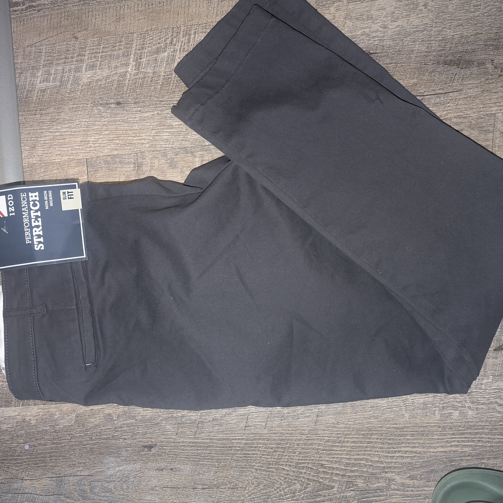 Izod Men's Black Stretch Chinos